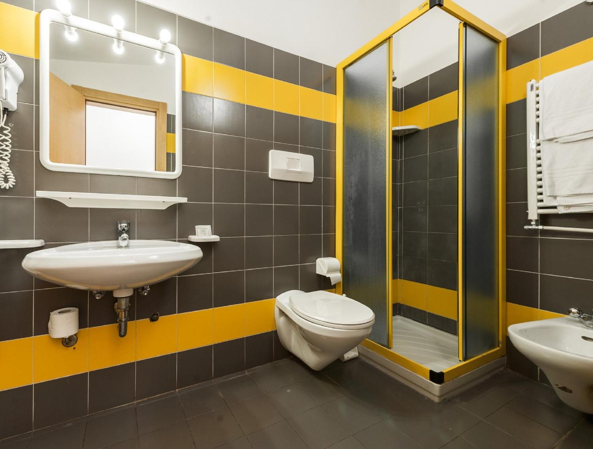 Club Hotel E Residence La Vela Torbole Sul Garda Εξωτερικό φωτογραφία