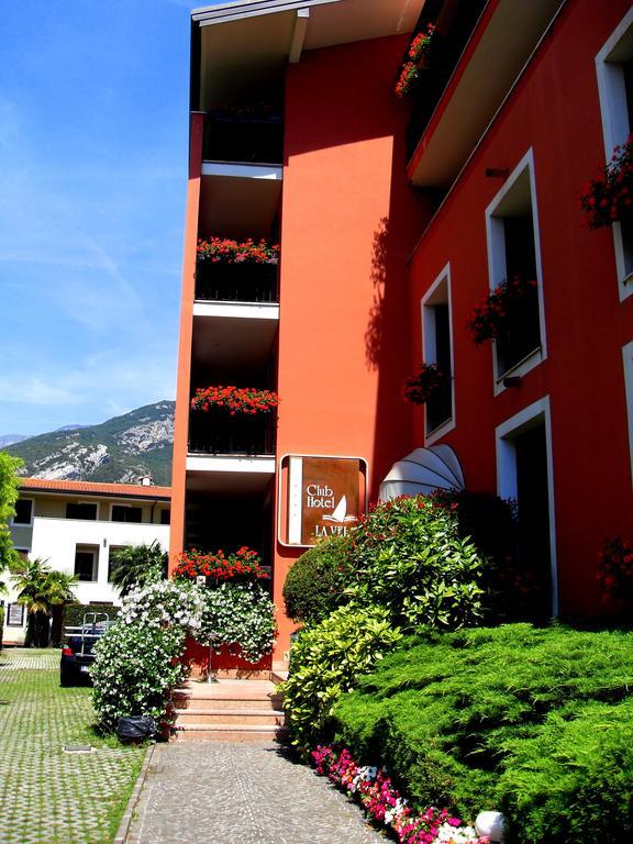 Club Hotel E Residence La Vela Torbole Sul Garda Εξωτερικό φωτογραφία